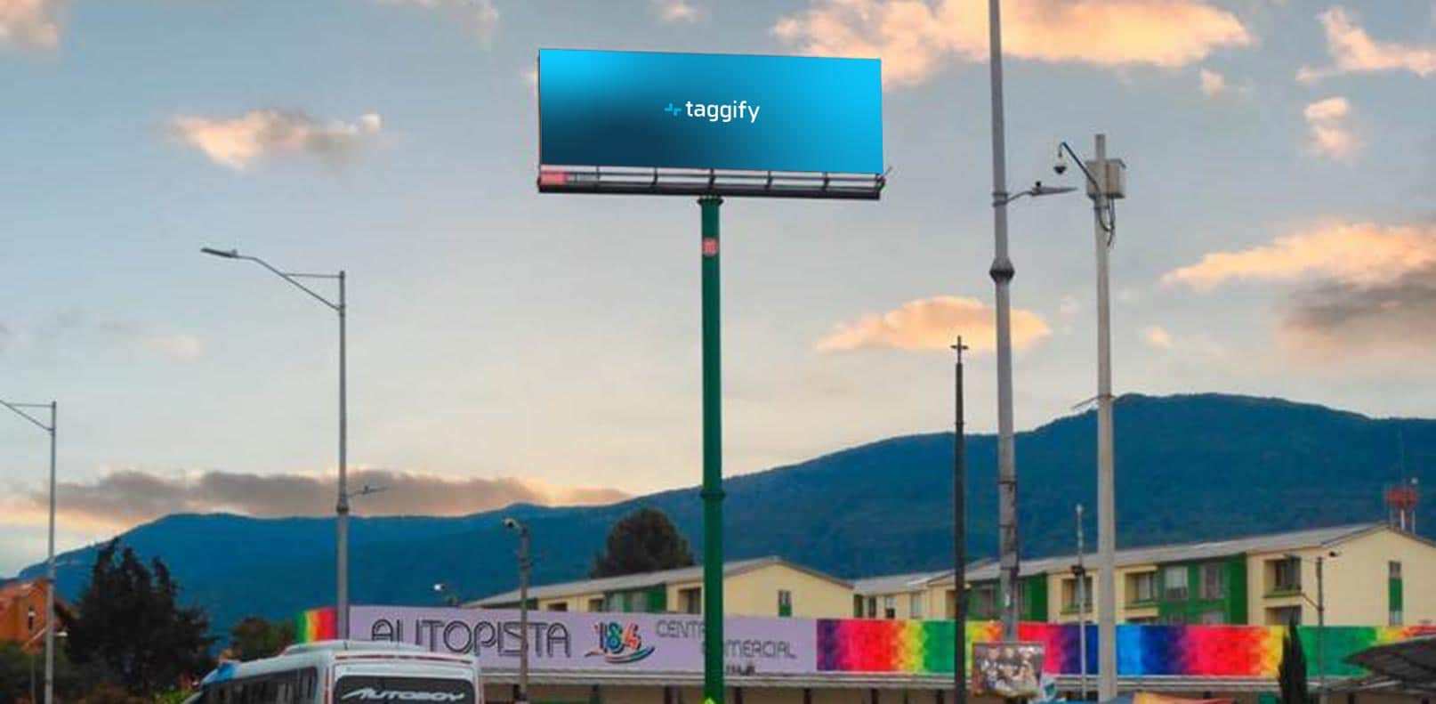 Bogota - Valla Autopista Norte y 184 - CO - Bogota - Valla Autopista Norte y 184 · UPZs de Bogotá