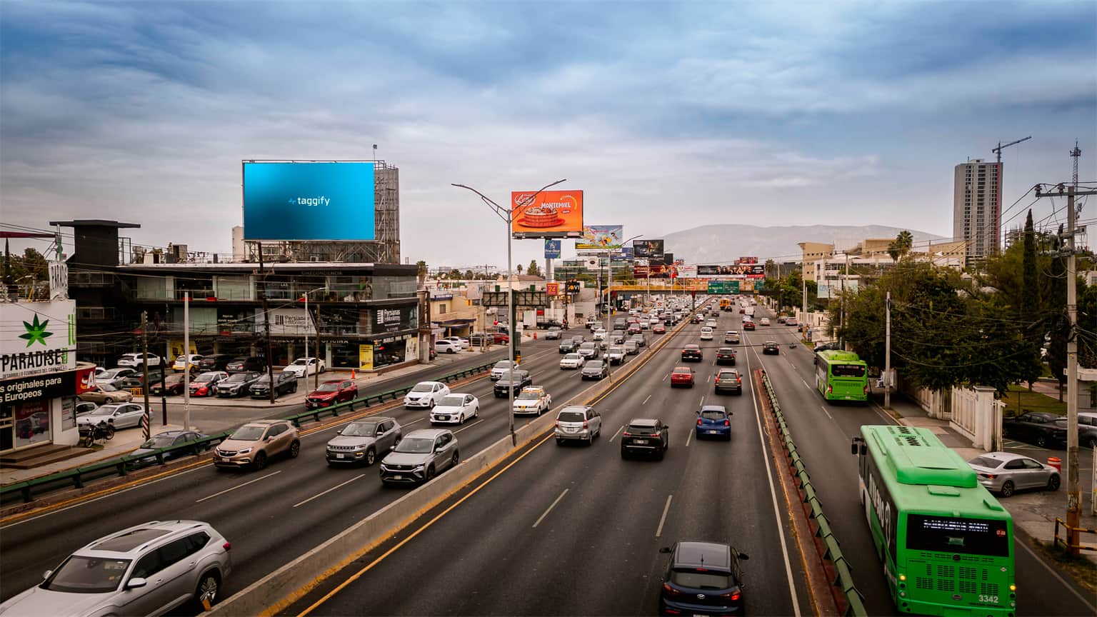 Monterrey - Av. Dr. José Eleuterio González 450 - Vista Hermosa - Monterrey · Av. Dr. José Eleuterio González 450