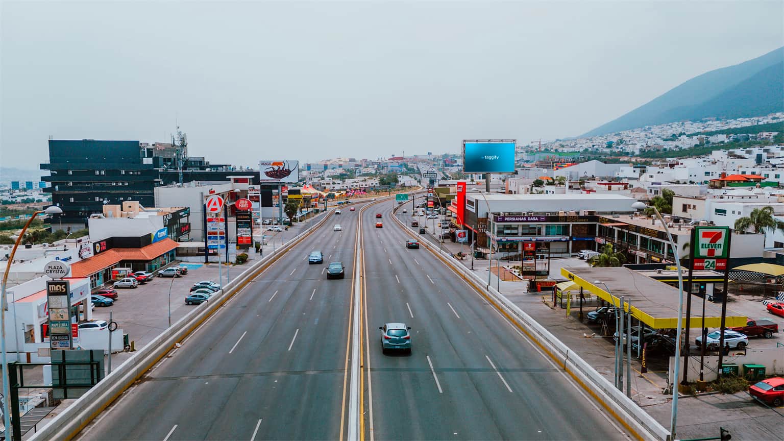 Monterrey - 64349 - Paseo de los Leones 112 - Monterrey · Paseo de los Leones 112