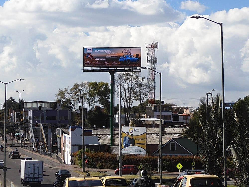 La impresionante campaña DOOH de Subaru en Colombia con Taggify — Imagen 2