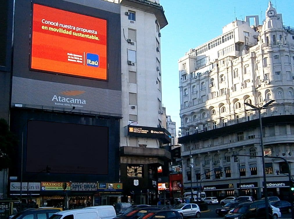 Publicidad con Anuncios dinámicos en Exteriores - Logrando interes con los usuarios en el momento exacto del día — Imagen 3