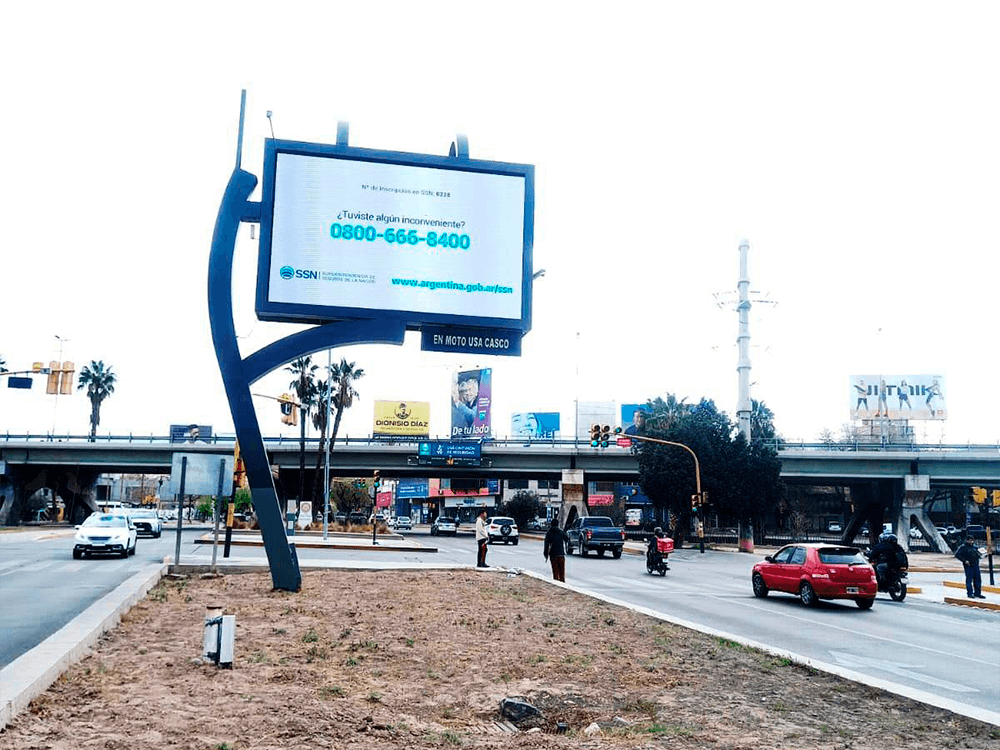 Zurich launches successful DOOH campaign on Taggify platform — Image 2