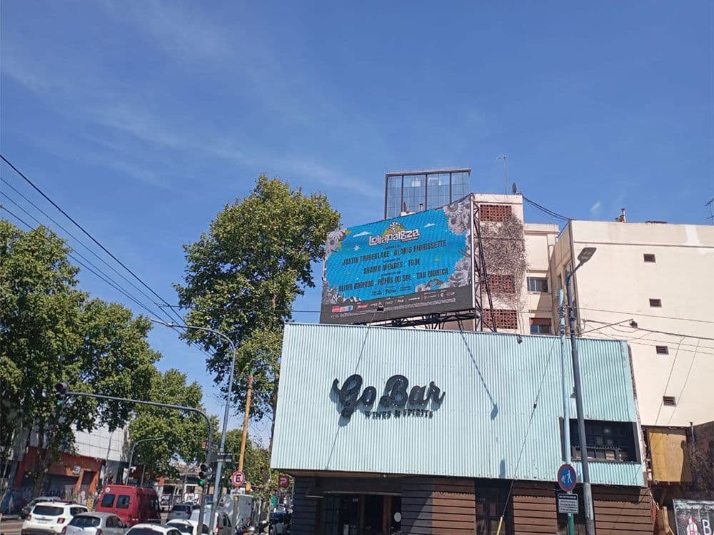 Lollapalooza presentó su lineup para 2025 en DOOH con Taggify — Imagen 3