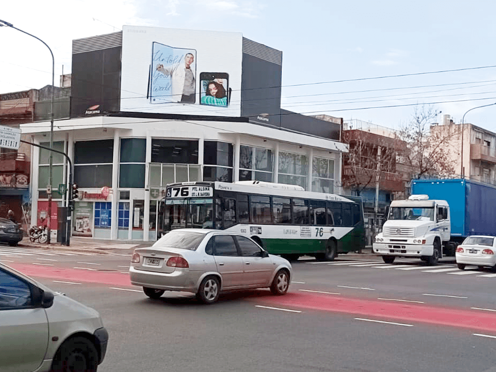 Samsung presentó su nuevo Galaxy Z Flip 5 en Digital Out-of-Home (DOOH) en colaboración con Taggify — Imagen 2