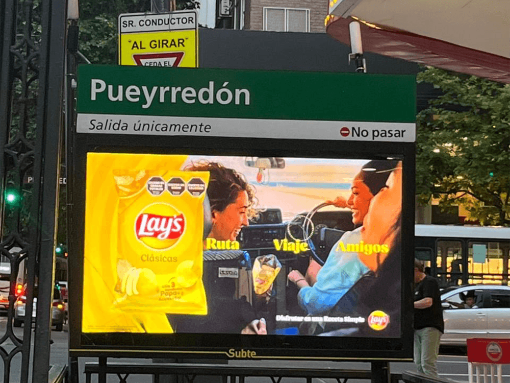 Lays lanzó una impactante campaña de publicidad exterior con Taggify — Imagen 1