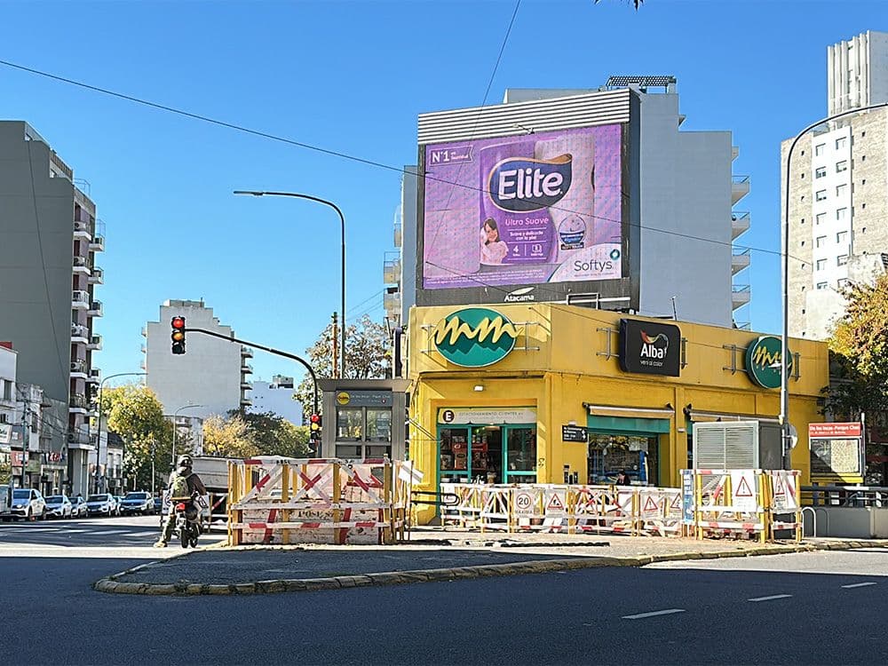 Elite announces a pDOOH campaign with Taggify in Argentina — Image 3