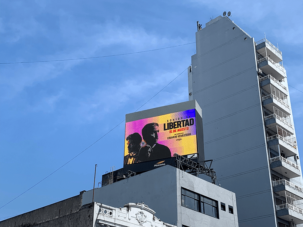 The film “Sound of Freedom” boosted its release in Digital Out-of-Home (DOOH) with Taggify — Image 2