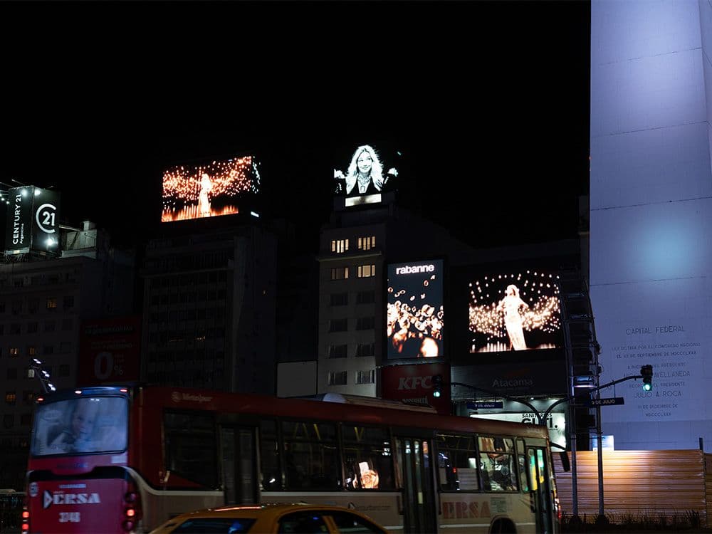 Paco Rabanne fascina en campaña exclusiva DOOH con Taggify — Imagen 1