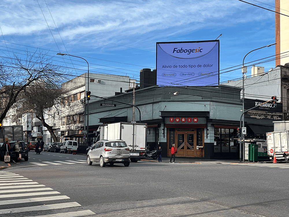 Fabogesic amplifies its presence with a pDOOH campaign with Taggify — Image 1