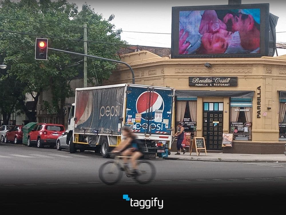 Babysec impulsa una campaña pDOOH inclusiva — Imagen 1