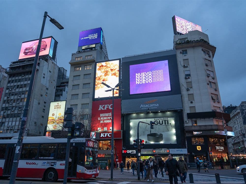 Peugeot immersive exclusivity with Taggify: visual impact at the Obelisco — Image 1