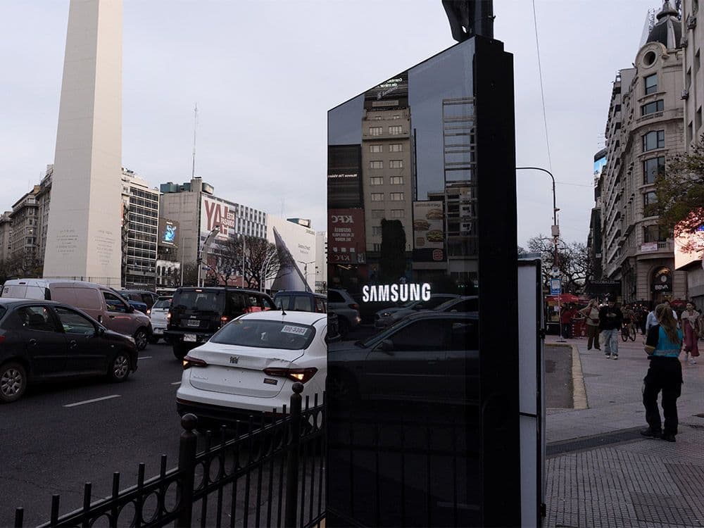 Samsung Stood Out in Buenos Aires with pDOOH and Taggify — Image 3