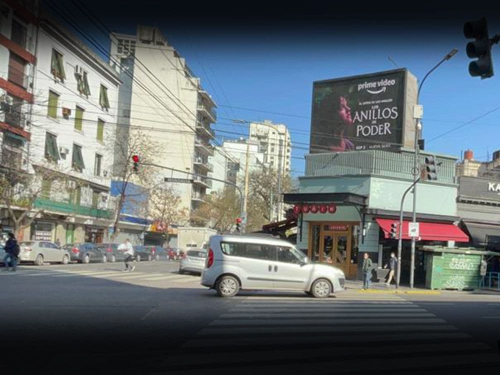"Rings of Power" reached the streets of Buenos Aires with a programmatic campaign — Image 2