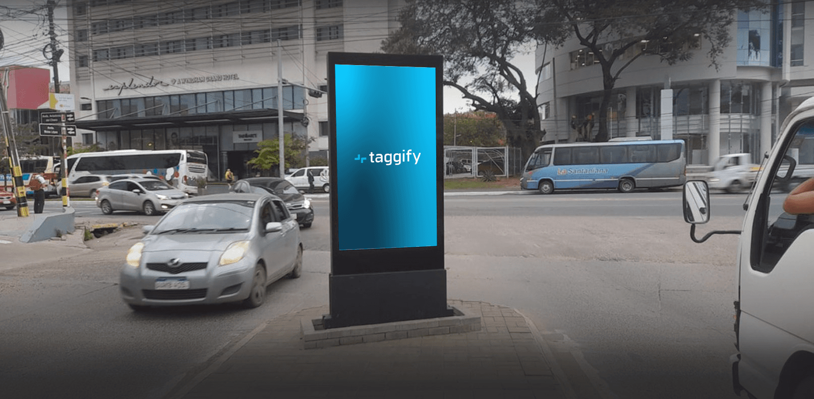 Asuncion - Av. Aviadores y Molas Lopez, Asunción