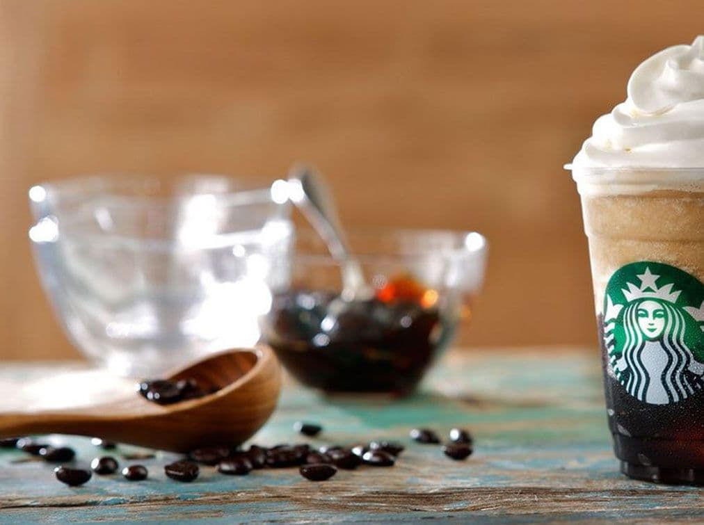 Starbucks Mexico - How do we attract nearby drivers? DOOH