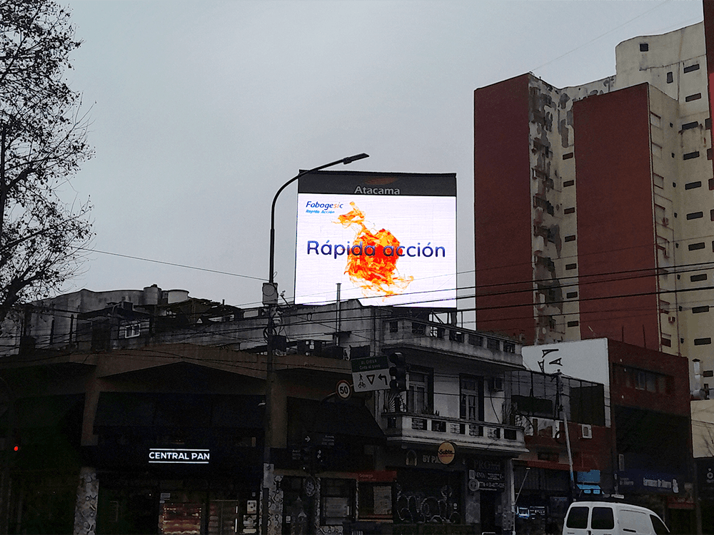 Fabogesic amplifica su presencia con una campaña pDOOH con Taggify