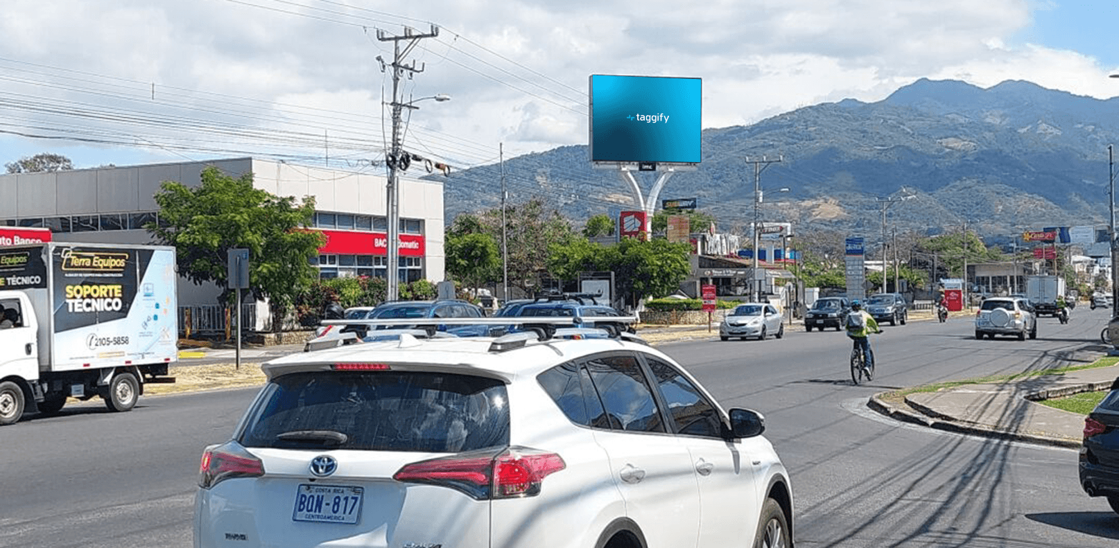 San Jose - Lindora - Pantalla Externa - Centro Comercial Vistana, San José