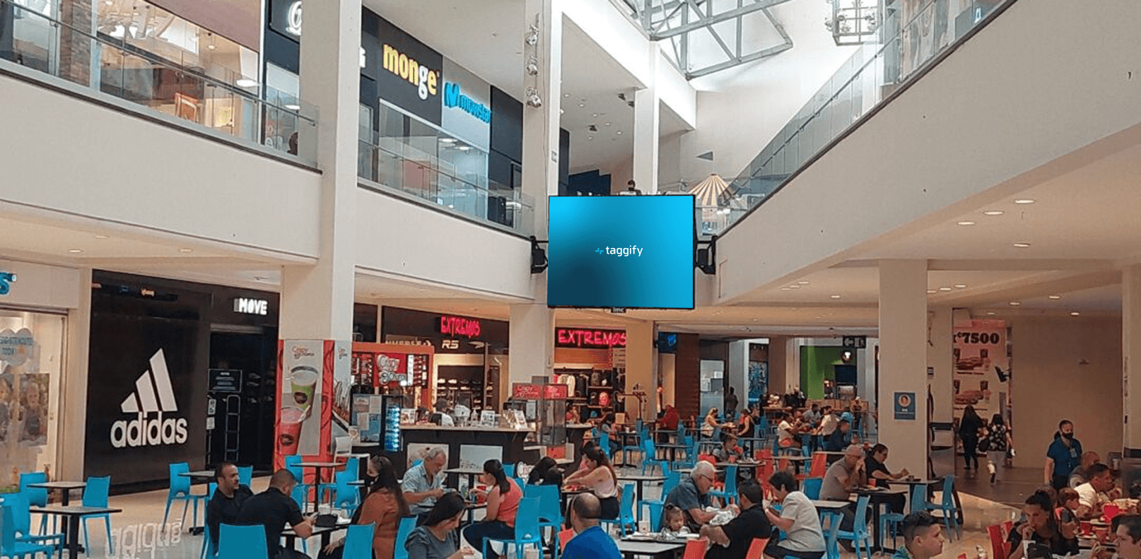 Cartago - Terramall - Pantalla Interna - Food Court, Cartago