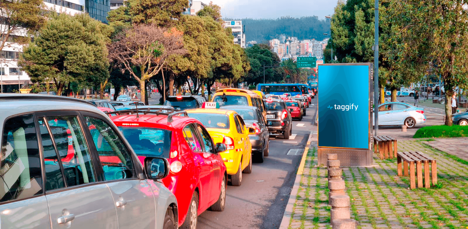 Pichincha - Quito - Naciones Unidas - Inaquito - Ingreso A Dina, Quito