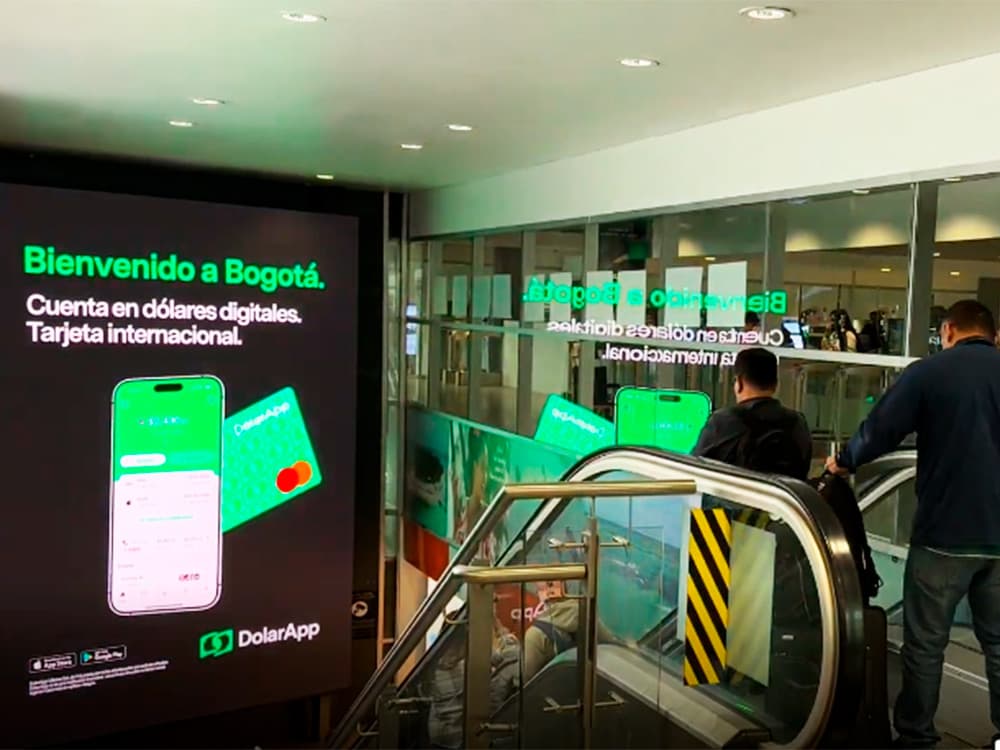 DolarApp Launches a DOOH Campaign in Colombia with Taggify