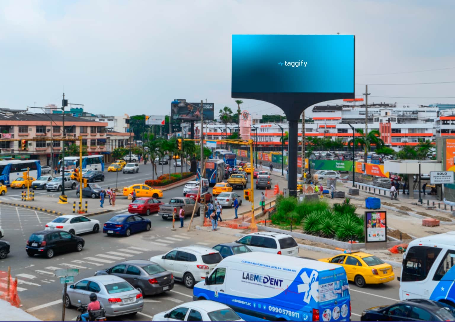 Guayaquil - Ciudadela La FAE - Av Luis Plaza Dañin Y Av San Jorge Frente A San Marino - Guayaquil · Av Luis Plaza Dañin Y Av San Jorge Frente A San Marino