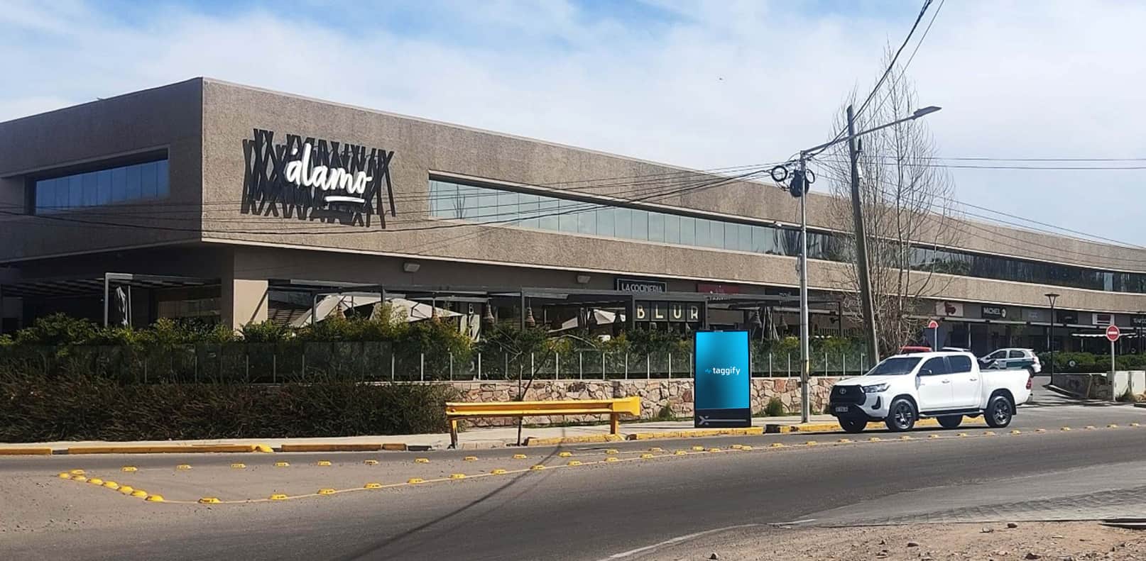 Mendoza - Acceso Sur y Boedo (paseo Alamo) - Departamento Luján de Cuyo · Acceso Sur y Boedo (paseo Alamo)