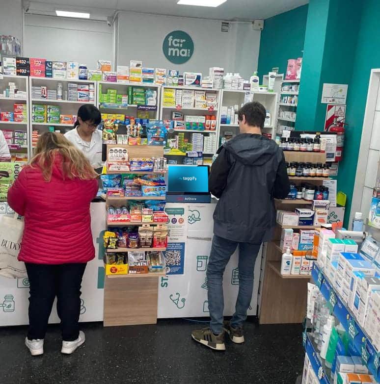CABA - Recoleta - Av. Cnel. Díaz 2299 - Farmacia - Palermo · Av. Cnel. Díaz 2299