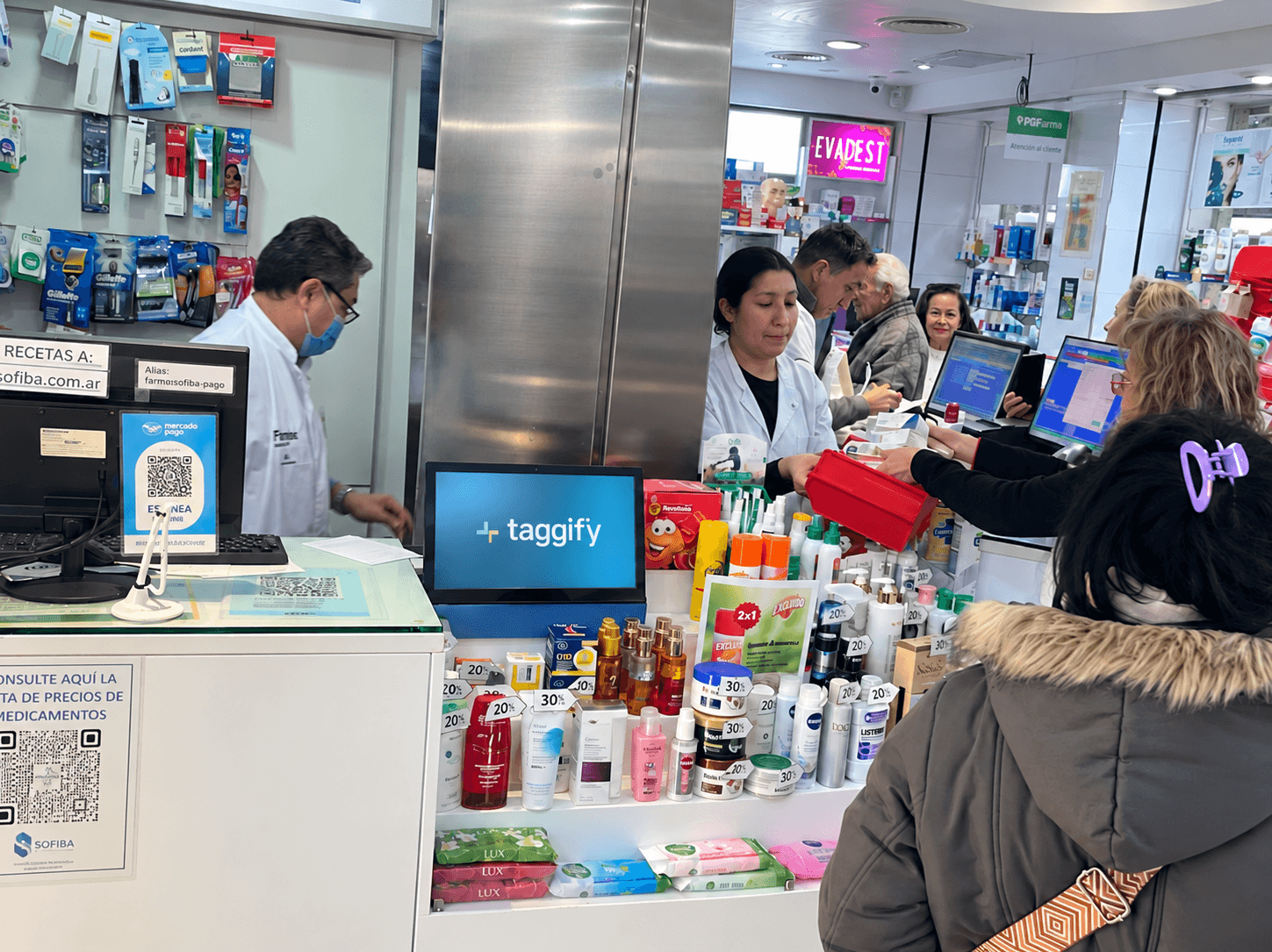 CABA - Belgrano - Av. Ricardo Balbín 2646 - Farmacia - Belgrano · Av. Ricardo Balbín 2646