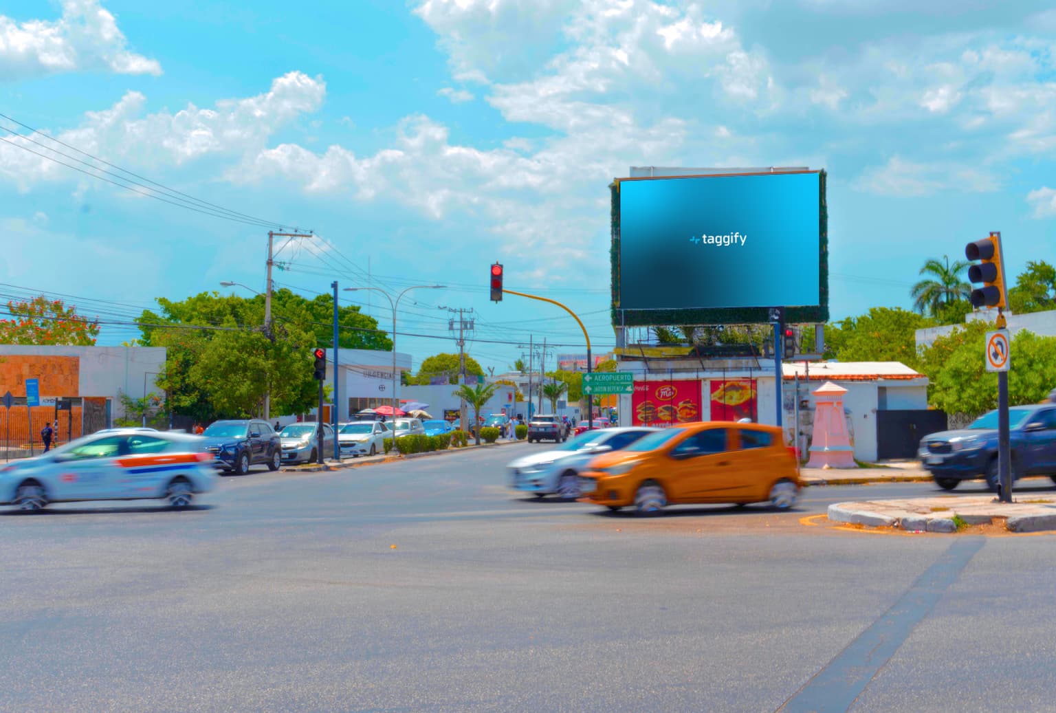 MX -Yutacan - Avenida Itzaes - Avenida Itzaes, Mérida, Mexico