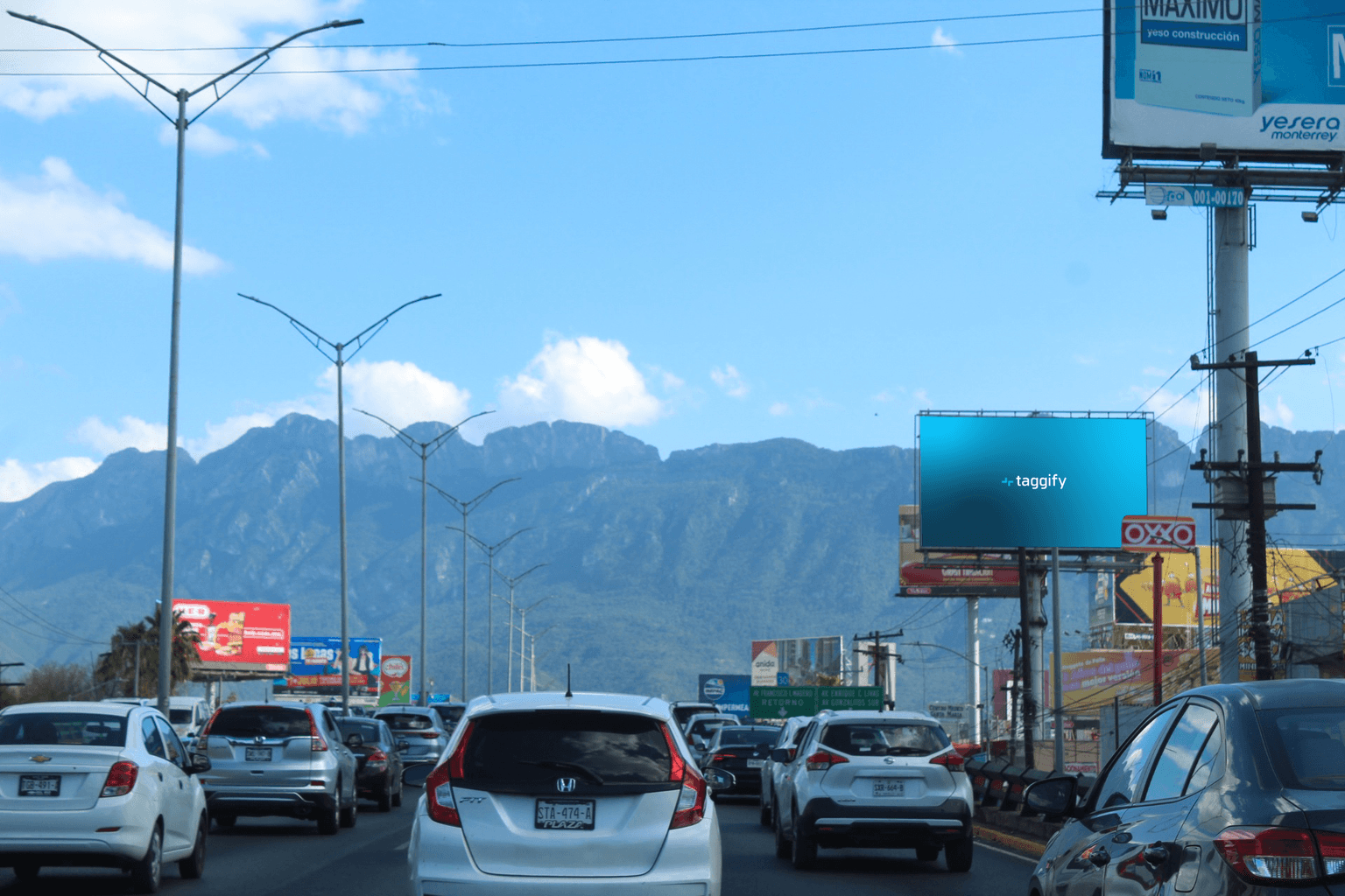 Monterrey - Av. Gonzalitos Y Madero-hospital Universitario V1 - Av. Gonzalitos Y Madero-hospital Universitario V1, Monterrey, Mexico