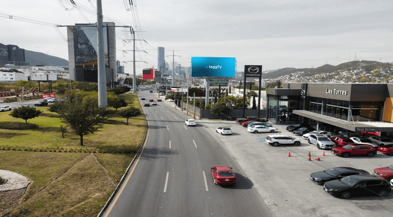 Monterrey - Avenida Lazaro Cardenas #551 - DE-0054 - DE-0054, Monterrey, Mexico