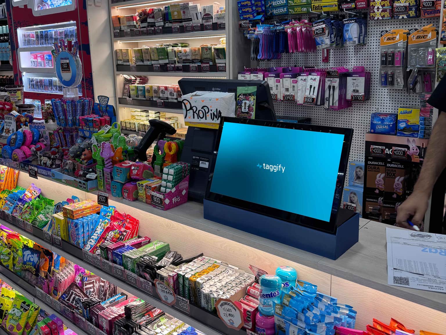 CABA - Belgrano - Jose Hernandez 2348 - Kiosco - Belgrano · Jose Hernandez 2348