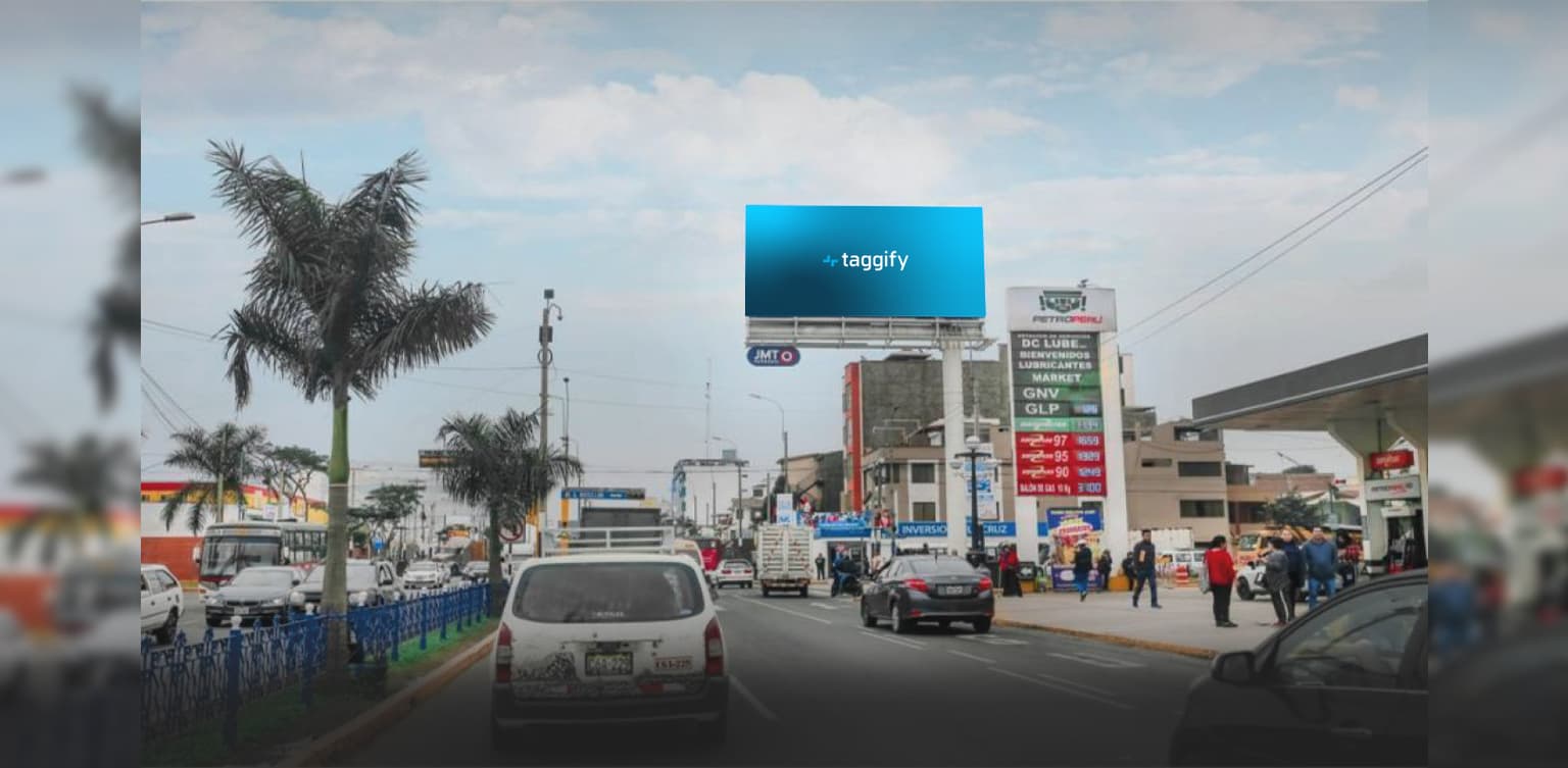 Lima - Chorrillos - Sur - Av. Matellini y Av. Defensores del Morro - Chorrillos - Sur - Av. Matellini y Av. Defensores del Morro, Chorrillos, Peru